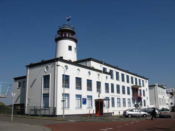 Maritiem Instituut De Ruyter