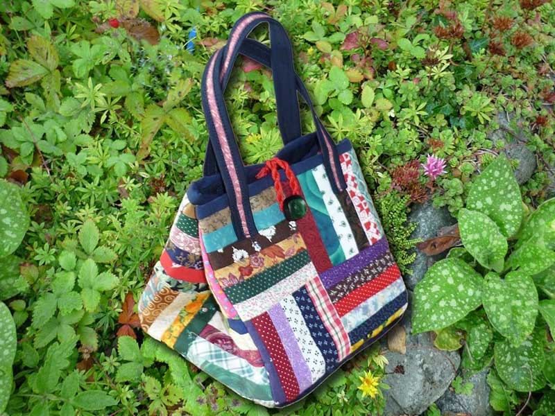 Hand bag - 18 x 18 cm - For sale € 32.50