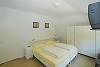 Schlafzimmer, Behindertengerechtes Ferienhaus De Loeiboei, Zoutelande, Niederlande